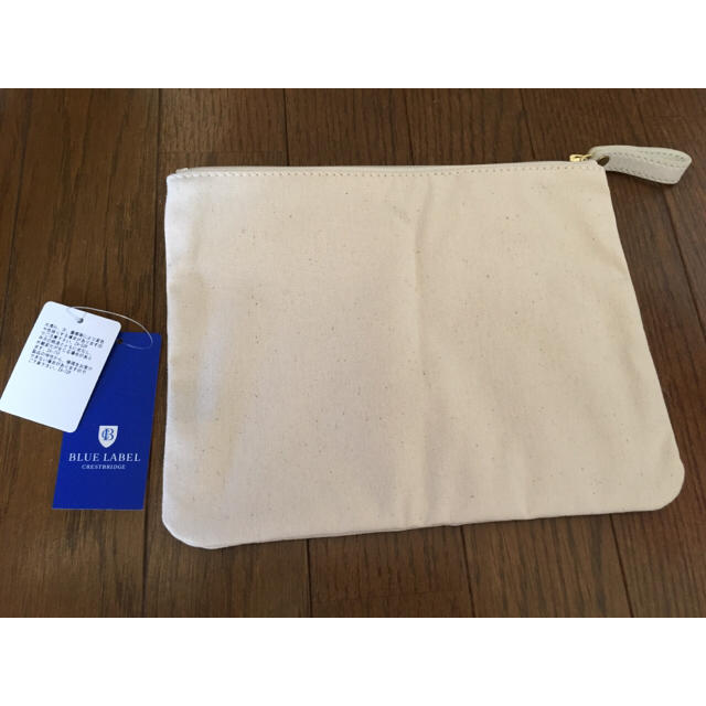 BURBERRY BLUE LABEL(バーバリーブルーレーベル)のモッチ様専用  新品 フラットポーチ レディースのファッション小物(ポーチ)の商品写真