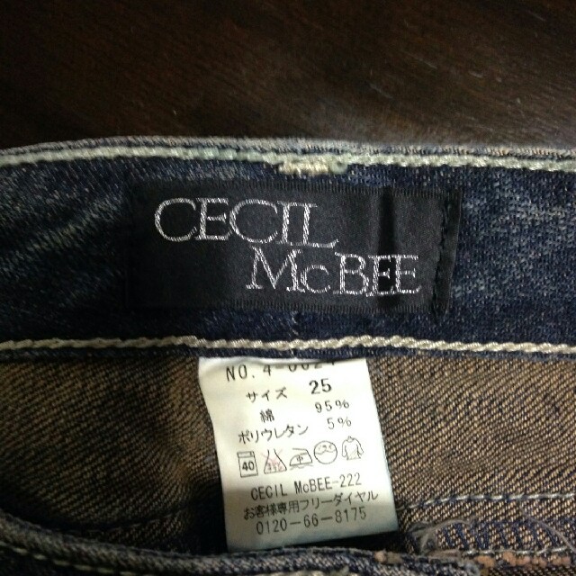 CECIL McBEE(セシルマクビー)のCECIL MCBEE ジーンズ レディースのパンツ(デニム/ジーンズ)の商品写真