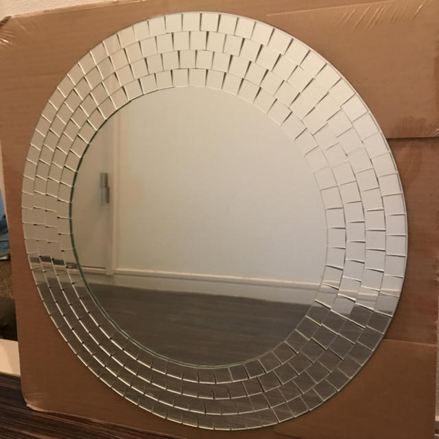 IKEA TRANBY モザイクミラー　鏡　円形丸型壁掛け　ミラータイル