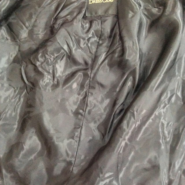 DRESSCAMP(ドレスキャンプ)の定価18万円 DRESS CAMP クイーンポンチョ リアルファー レディースのジャケット/アウター(毛皮/ファーコート)の商品写真
