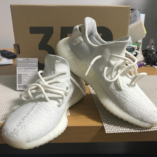 adidas(アディダス)のmpmgj様専用出品 yeezy boost 350 v2 クリームホワイト メンズの靴/シューズ(スニーカー)の商品写真