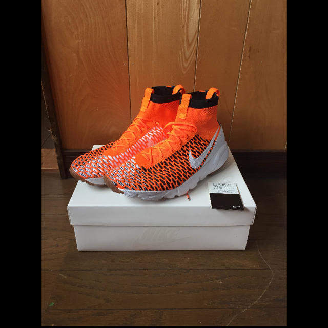 NIKE(ナイキ)のNike foot escape magista フットエスケープ マジスタ メンズの靴/シューズ(スニーカー)の商品写真