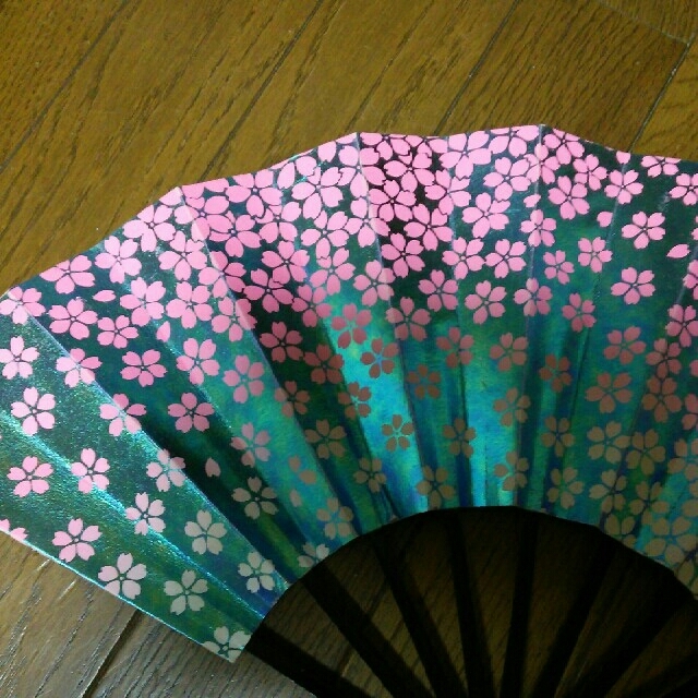 扇子 桜 レディースの水着/浴衣(和装小物)の商品写真
