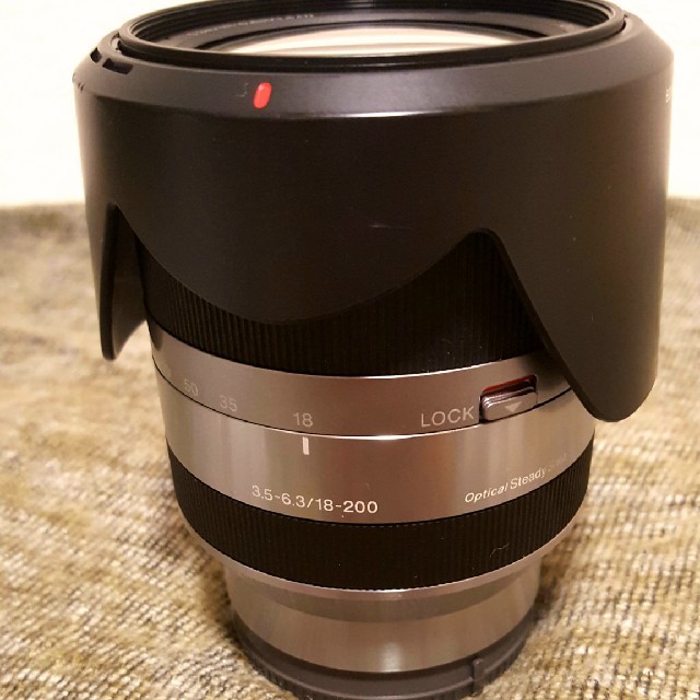 SONY(ソニー)のSONY 18-200 F3.5-6.3 SEL18200 美品 スマホ/家電/カメラのカメラ(レンズ(ズーム))の商品写真