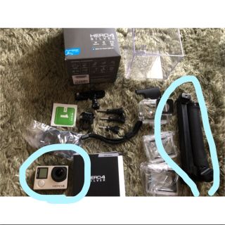 ゴープロ(GoPro)の大特価 gopro hero4 自撮り棒＆三脚付き(コンパクトデジタルカメラ)