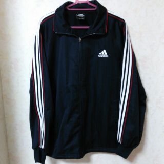 アディダス(adidas)のadidasのパーカー(パーカー)