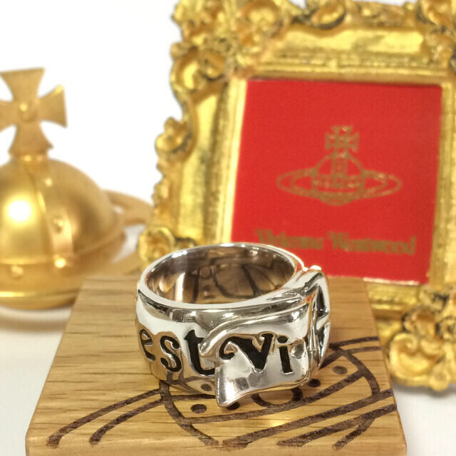 Vivienne Westwood(ヴィヴィアンウエストウッド)の★専用お取置き中★初期ベルトリング viviennewestwood レディースのアクセサリー(リング(指輪))の商品写真