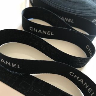 シャネル(CHANEL)のシャネル  リボン  ツイード模様 ブラック✖︎シルバーロゴ(その他)