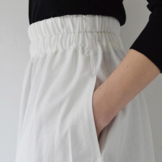 YAECA(ヤエカ)の新品 ポイゼ poise オペラスカート レディースのスカート(ロングスカート)の商品写真