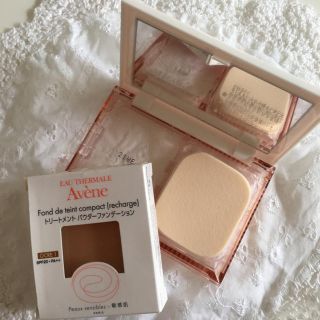 アベンヌ(Avene)のアベンヌ ケース付きパウダーファンデーション(ファンデーション)