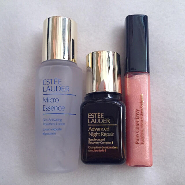 Estee Lauder(エスティローダー)の【新品未使用】エスティーローダー サンプルセット コスメ/美容のキット/セット(サンプル/トライアルキット)の商品写真