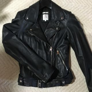 ザラ(ZARA)のZARA レザーライダースジャケット(ライダースジャケット)