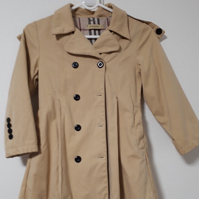 BURBERRY(バーバリー)の人気のトレンチコート キッズ/ベビー/マタニティのキッズ服女の子用(90cm~)(コート)の商品写真