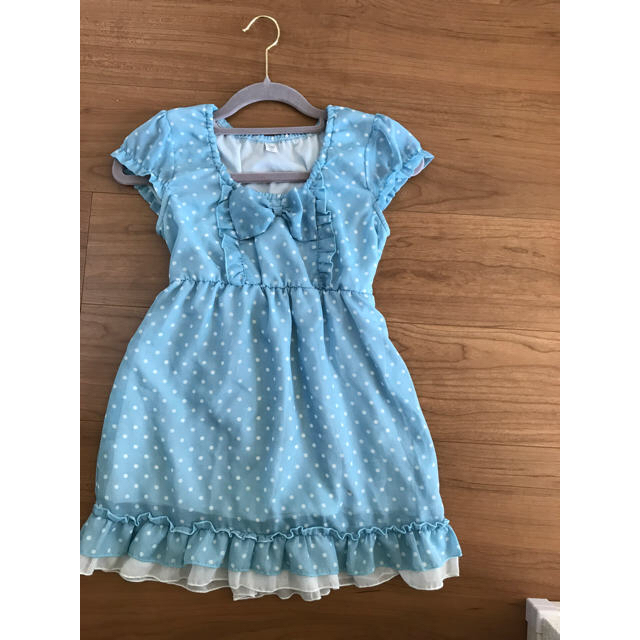 水玉ワンピース 130センチ キッズ/ベビー/マタニティのキッズ服女の子用(90cm~)(ワンピース)の商品写真