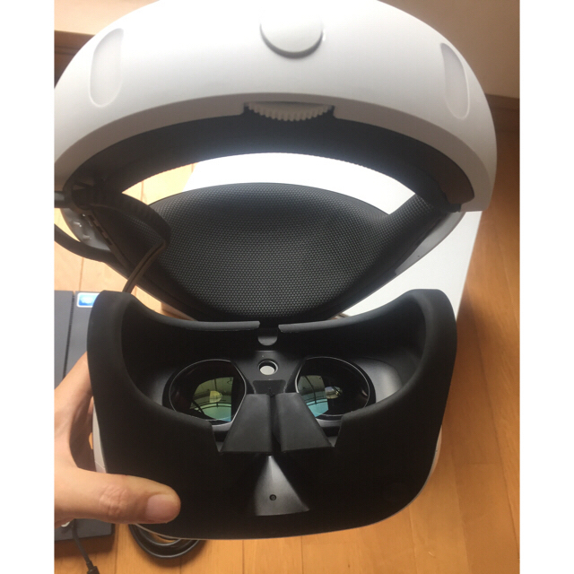 PlayStation VR(プレイステーションヴィーアール)の値下げしました 送料込！ PS VR カメラセット 美品 国内正規品 エンタメ/ホビーのゲームソフト/ゲーム機本体(家庭用ゲーム機本体)の商品写真