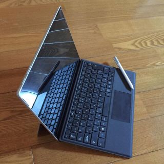 マイクロソフト(Microsoft)のSurface Pro4 Core i5(タブレット)