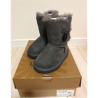 アグ(UGG)のUGG トドラーBAILEY BUTTON キッズsizeUS6(ブーツ)