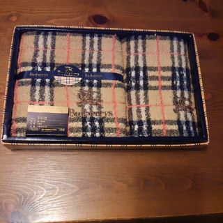 バーバリー(BURBERRY)のバーバリー　タオルセット　ベージュ(タオル/バス用品)