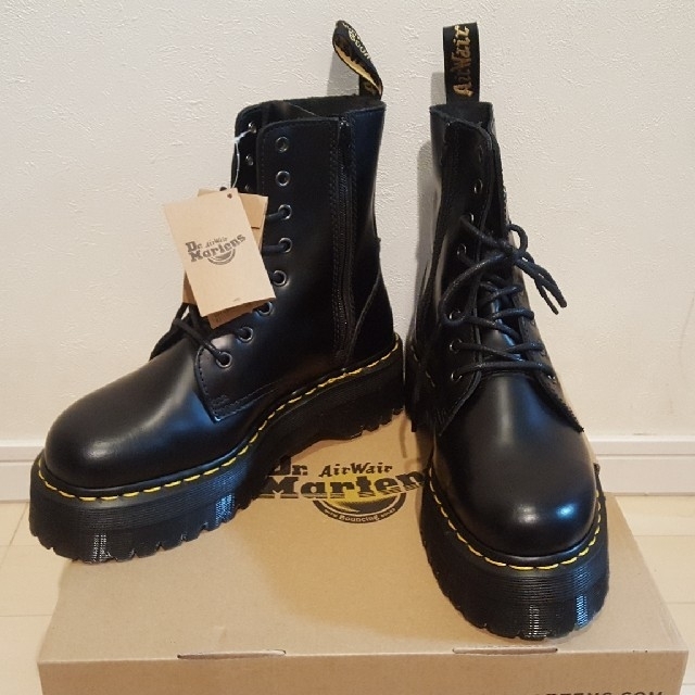 Dr.Martens(ドクターマーチン)のドクターマーチン JADON 厚底 新品  レディースの靴/シューズ(ブーツ)の商品写真