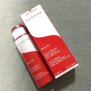 クラランス(CLARINS)の【新品 未開封】クラランス ボディフィット 200ml(ボディクリーム)