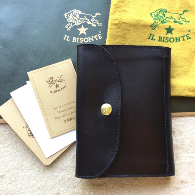 IL BISONTE(イルビゾンテ)の新品・大人気完売 イルビゾンテ 二つ折り財布 メンズのファッション小物(折り財布)の商品写真