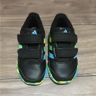 アディダス(adidas)のadidas スニーカー 14cm⑅︎◡̈︎*(スニーカー)