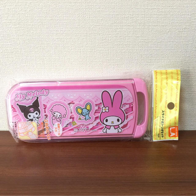 サンリオ(サンリオ)のひこうき様ご専用❣️新品 スライド式トリオセット おはしセット マイメロディ キッズ/ベビー/マタニティの授乳/お食事用品(スプーン/フォーク)の商品写真