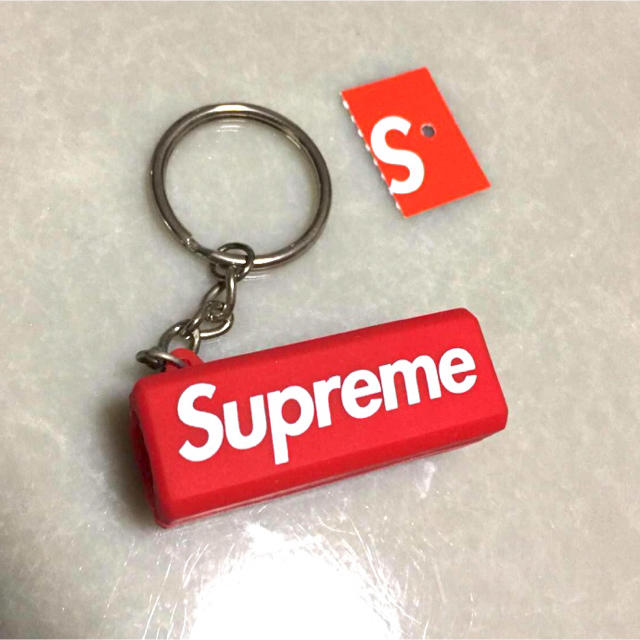 【超美品◆激レア】supreme シュプリーム キーホルダー ライト LED | フリマアプリ ラクマ