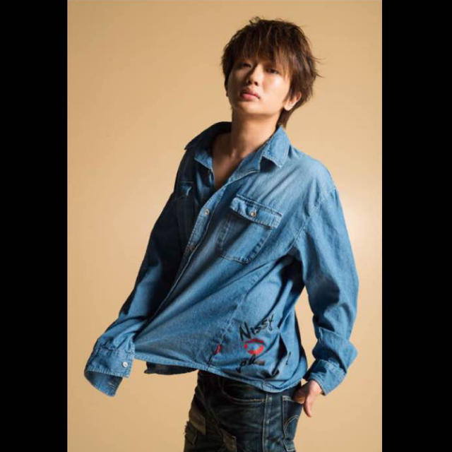 Nissy✖glambコラボ デニムシャツ