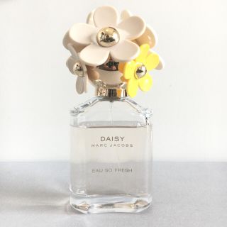 マークジェイコブス(MARC JACOBS)の【薔薇さま専用】MARC JACOBS 香水 『DAISY』75ml(香水(女性用))