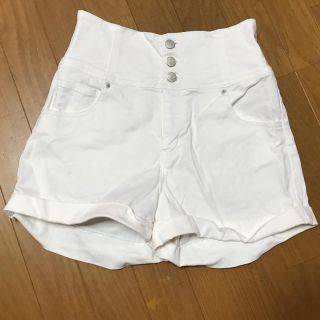 スピンズ(SPINNS)のショーパン(ショートパンツ)