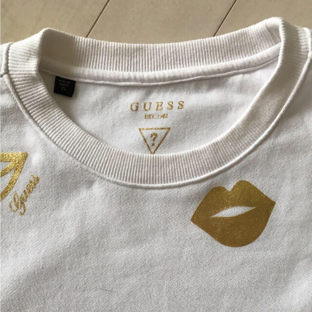 GUESS(ゲス)のGUESS トレーナー レディースのトップス(トレーナー/スウェット)の商品写真