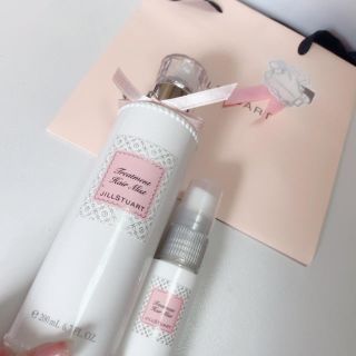 ジルスチュアート(JILLSTUART)の♡ 送料無料 ♡ オマケ付き ジルスチュアート ヘアミスト ♡(ヘアウォーター/ヘアミスト)