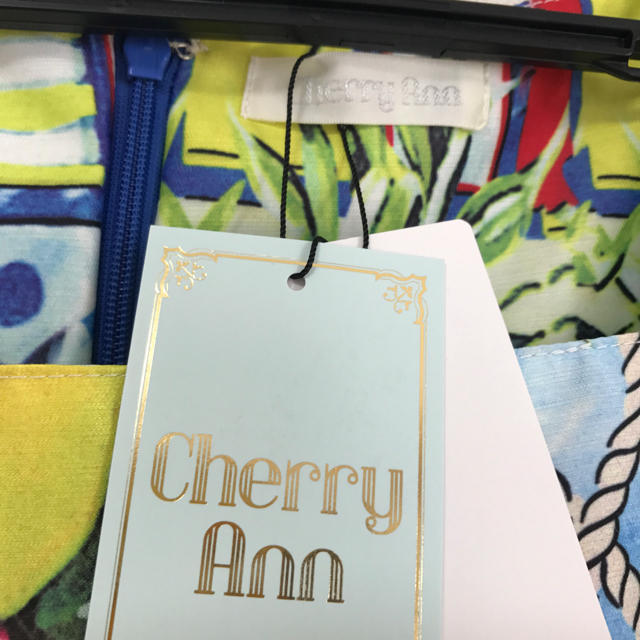 cherry Ann(チェリーアン)のチェリーアン レモンプリントワンピース レディースのワンピース(ひざ丈ワンピース)の商品写真