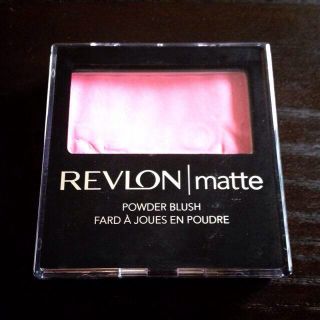 レブロン(REVLON)のREVLON☆マットパウダーブラッシュ(その他)