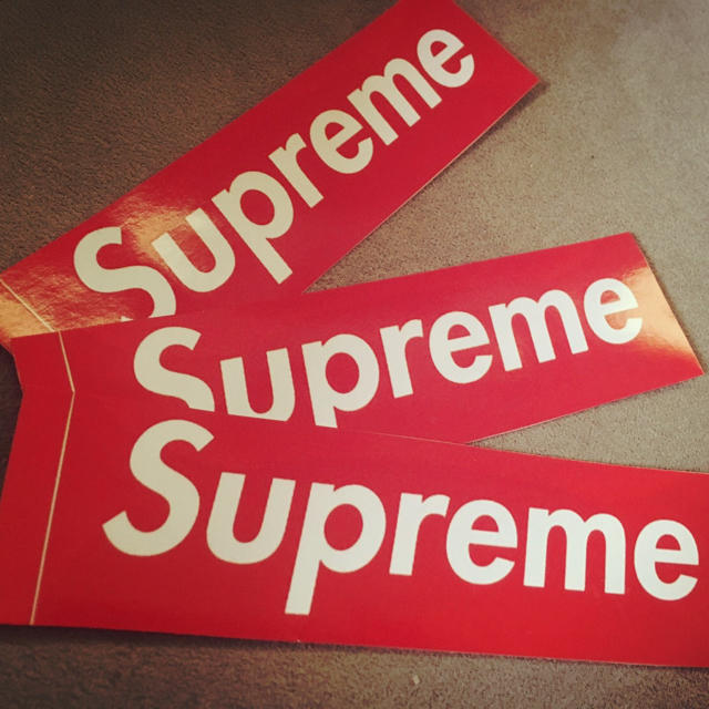 Supreme(シュプリーム)のsupremeシール 自動車/バイクのバイク(ステッカー)の商品写真