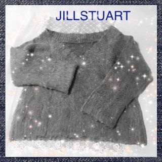 ジルスチュアート(JILLSTUART)のジルスチュアート Vネックセーター(ニット/セーター)