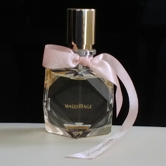 MAQuillAGE(マキアージュ)の【値下げ】資生堂　マキアージュ　オーラベージュフレグランス　30mL コスメ/美容の香水(香水(女性用))の商品写真