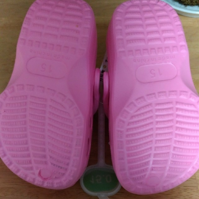 西松屋(ニシマツヤ)の女の子サンダル15センチ新品 キッズ/ベビー/マタニティのキッズ靴/シューズ(15cm~)(サンダル)の商品写真