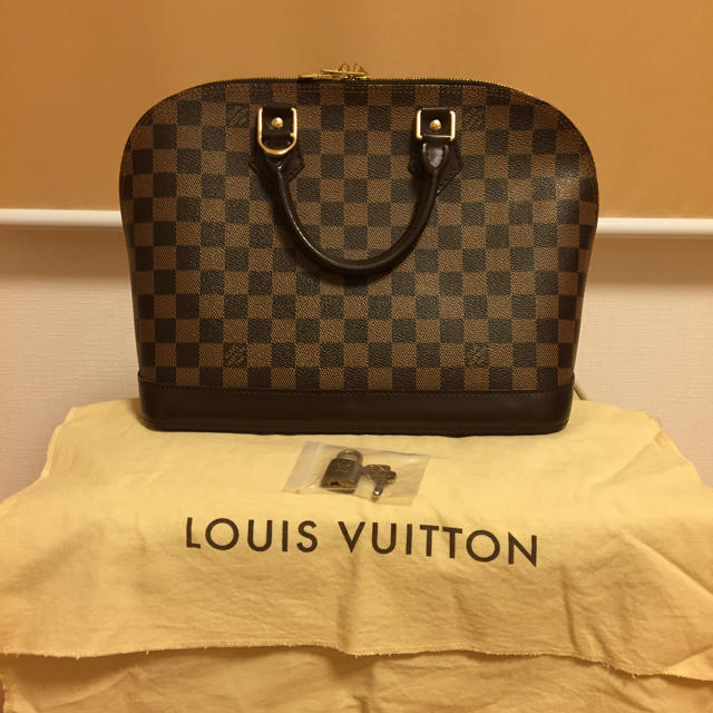 LOUIS VUITTON(ルイヴィトン)のLOUIS VUITTON ダミエ アルマPM レディースのバッグ(ハンドバッグ)の商品写真