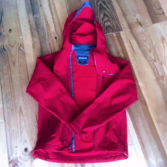 patagonia(パタゴニア)のPatagonia/パタゴニア スパンデックス混紡素材　パーカージャケット メンズのジャケット/アウター(ナイロンジャケット)の商品写真