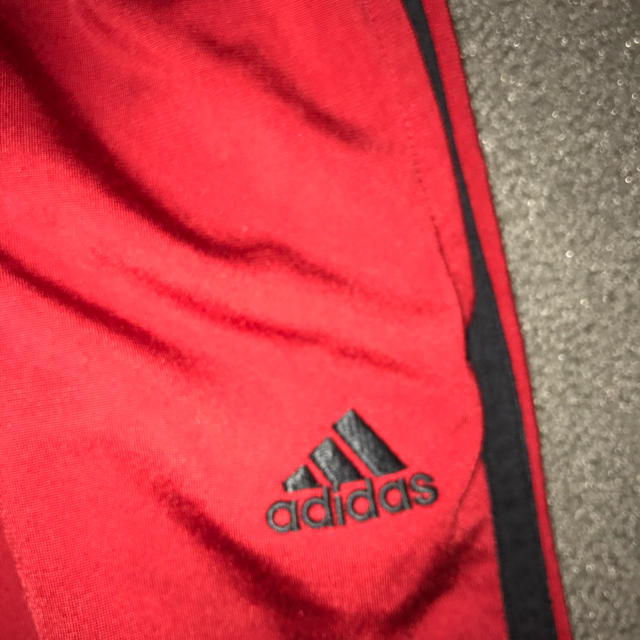 菅田将暉着用　色違い　adidas アディダス トラックジャケット　レッド　赤