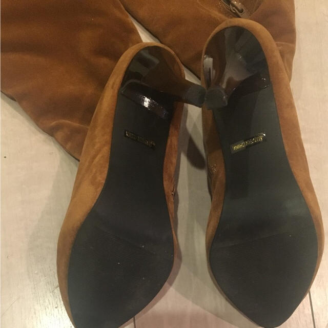 【新品未使用】茶色 スエード ブーツ ニーハイブーツ ロングブーツ レディースの靴/シューズ(ブーツ)の商品写真
