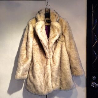 ミンクピンク(MINKPINK)のmink pink ファー♥︎ホワイトコート(毛皮/ファーコート)