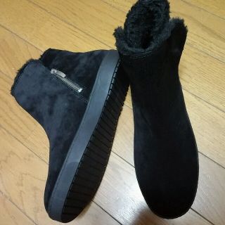 ピッティ(Pitti)の未使用品　24.5cmEE pittiピッティ　ボアショートブーツ(ブーツ)