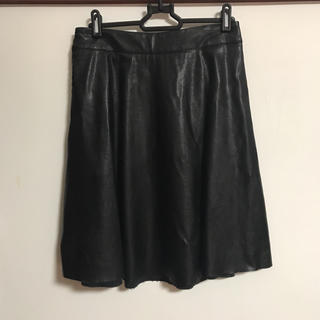 ローズバッド(ROSE BUD)のROSEBUD🌈合皮レザースカート(ひざ丈スカート)