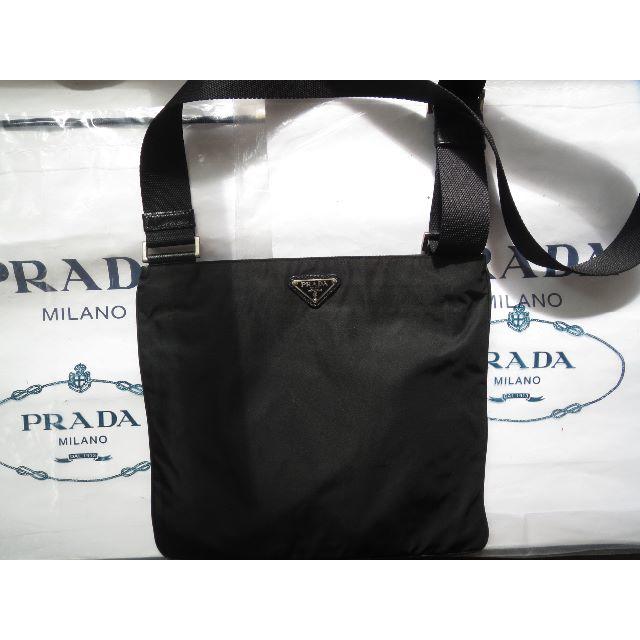 PRADA(プラダ)の●8.5万プラダ革サフィアーノレザー外ポケ斜め掛けショルダーバッグ黒●美品 レディースのバッグ(ショルダーバッグ)の商品写真