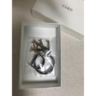 【新品】ZARD キーホルダー（シルバー）(ミュージシャン)