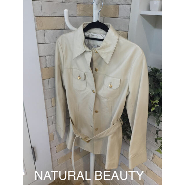 NATURAL BEAUTY(ナチュラルビューティー)のナチュラルビューティ コート 本革レザー レディースのジャケット/アウター(トレンチコート)の商品写真