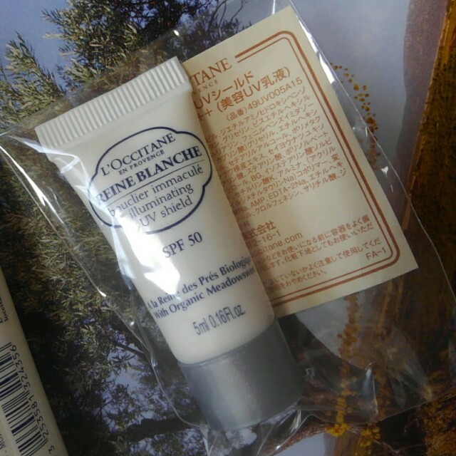 L'OCCITANE(ロクシタン)のレーヌブランシュ　クレンジング&美容UV乳液 コスメ/美容のスキンケア/基礎化粧品(洗顔料)の商品写真